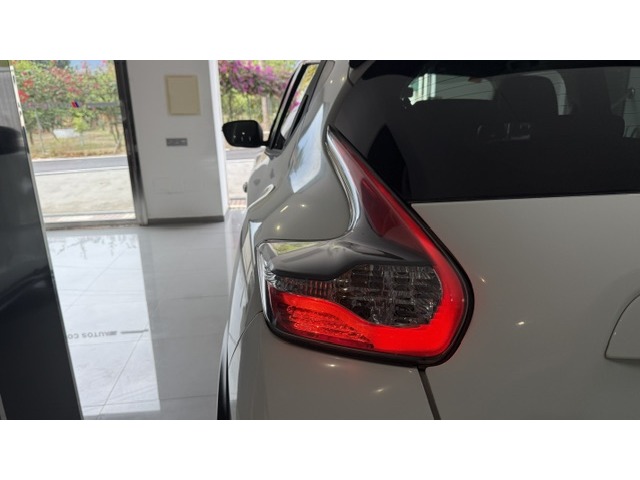 Nissan Juke 1.5 dCi Acenta 4x2 81 kW (110 CV)