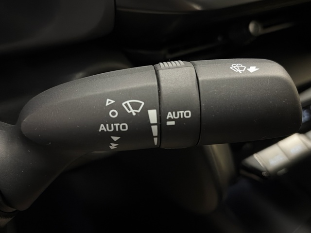 Toyota C-HR 140H Advance 103 kW (140 CV)