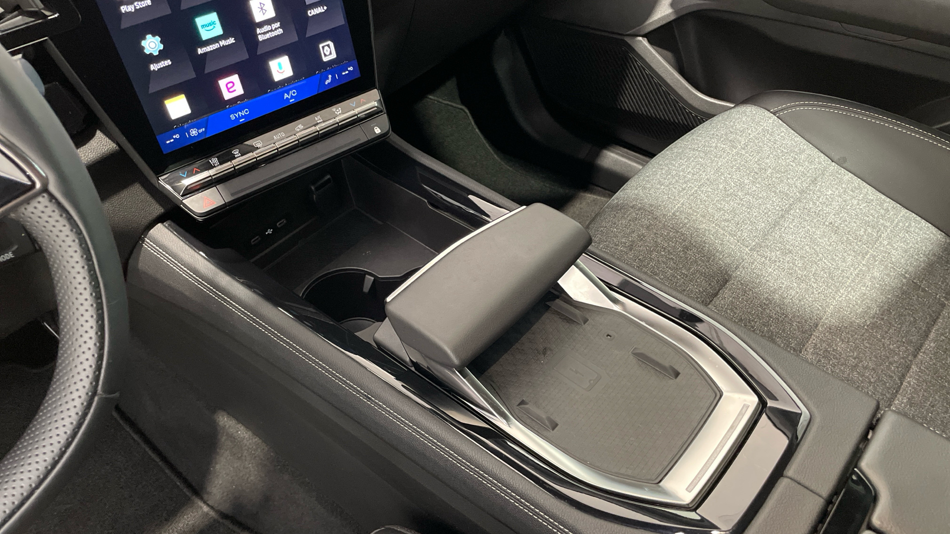 Renault Espace full hybrid 200 en Barcelona