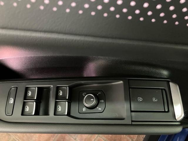 Volkswagen T-Roc R-Line 1.5 eTSI 110 kW (150 CV) DSG