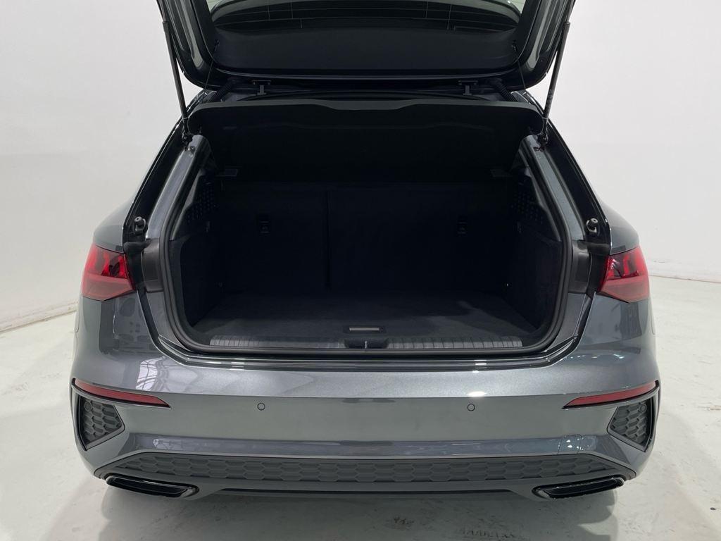 Audi A3 Sportback 30 TDI en Barcelona