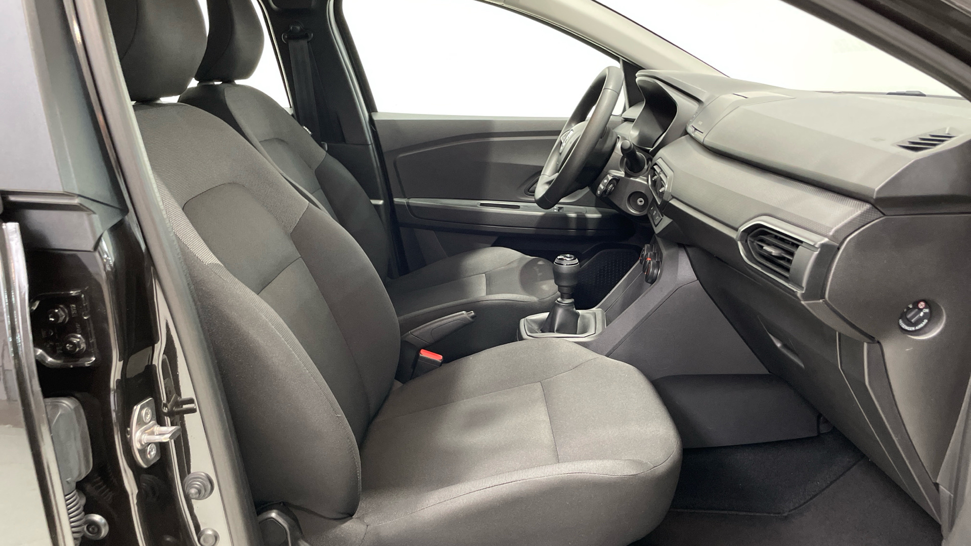 Dacia Sandero SCe 65 en Barcelona