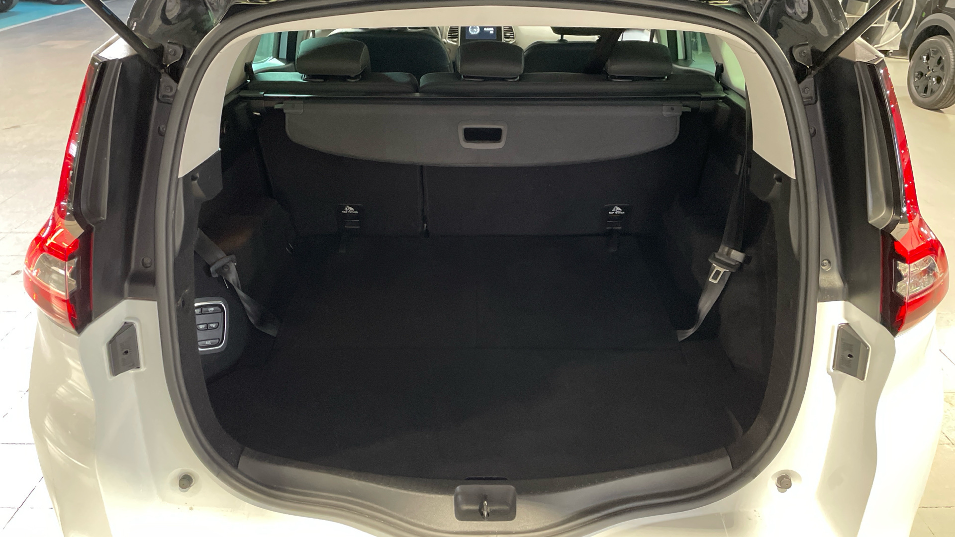 Renault Grand Scenic TCe 140 en Barcelona