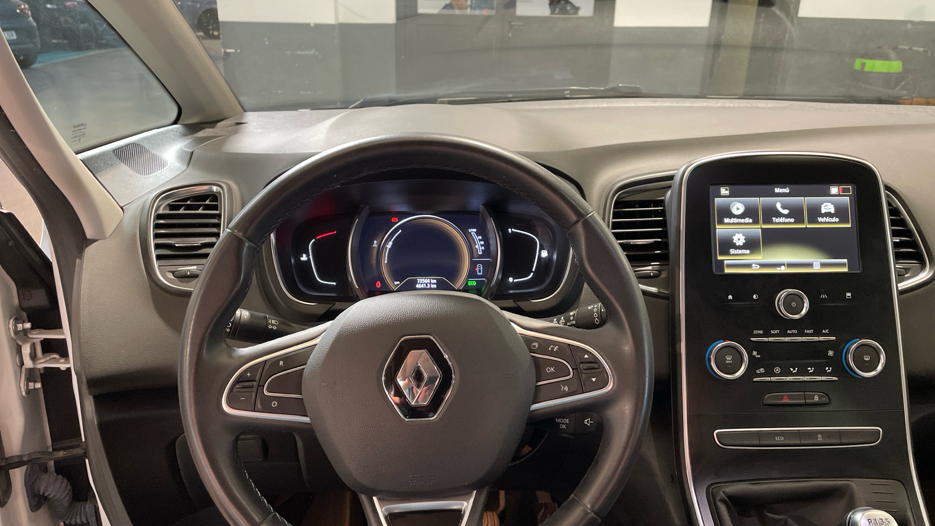 Renault Grand Scenic TCe 140 en Barcelona