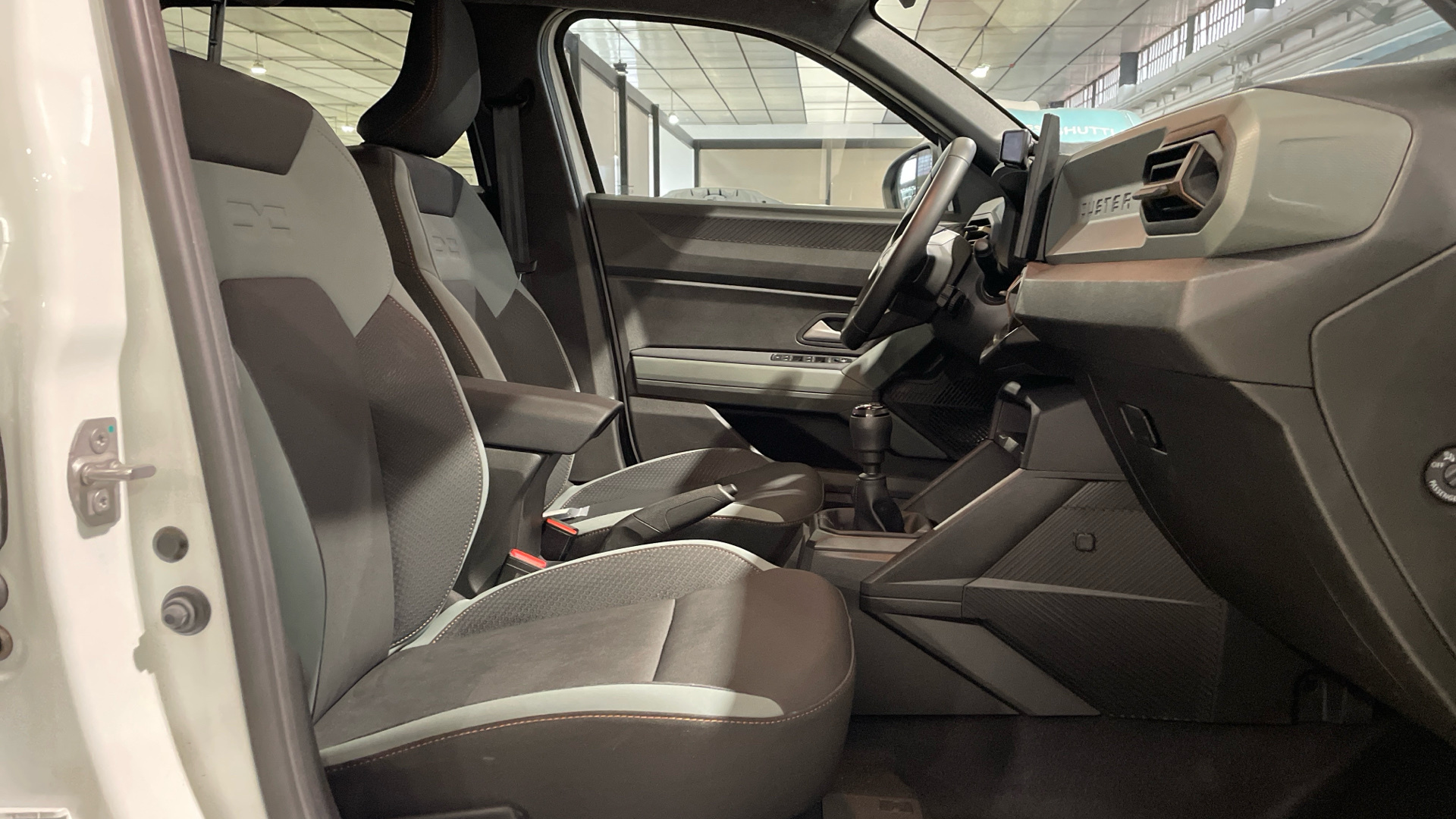 Dacia Duster Hybrid 140 en Barcelona