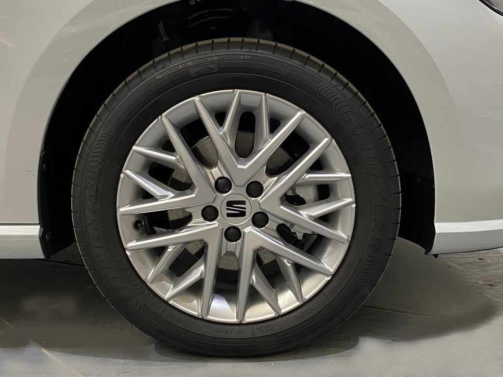 SEAT Ibiza — foto 8