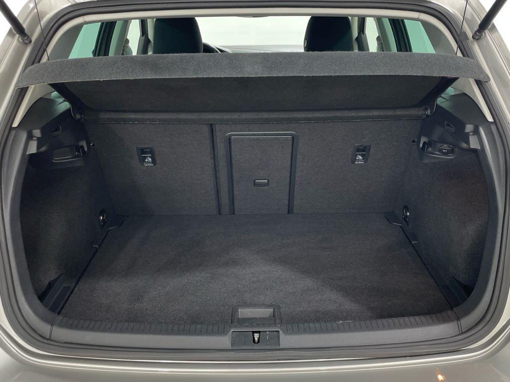 Volkswagen Golf 1.5 TSI en Barcelona