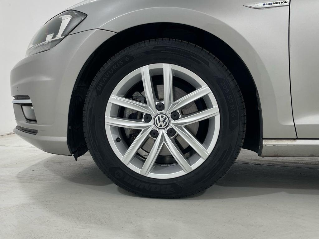 Volkswagen Golf 1.5 TSI en Barcelona