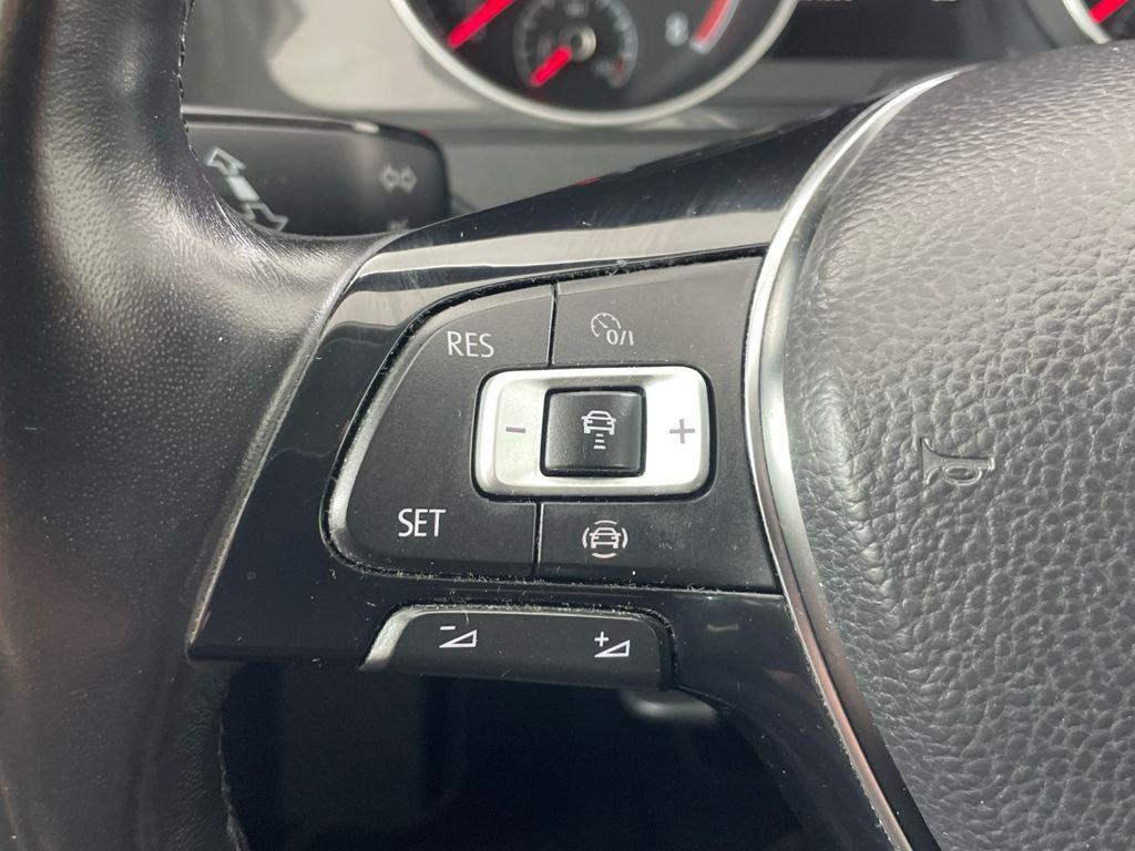 Volkswagen Golf 1.5 TSI en Barcelona