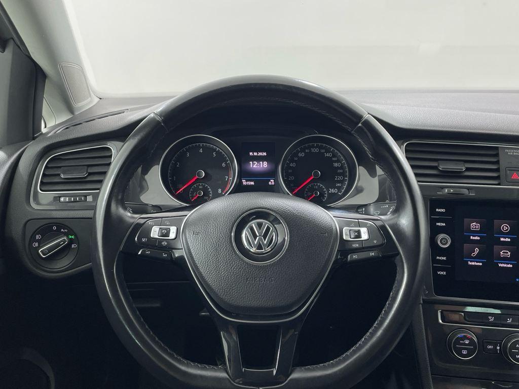Volkswagen Golf 1.5 TSI en Barcelona