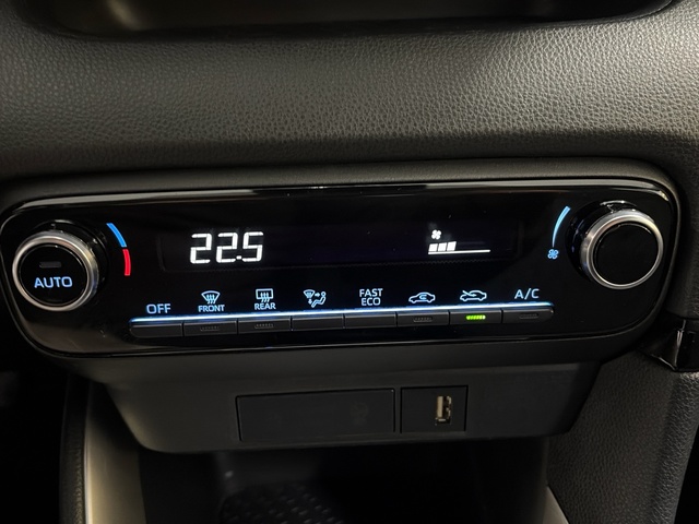 Toyota Yaris 120H Active Tech 85 kW (116 CV)