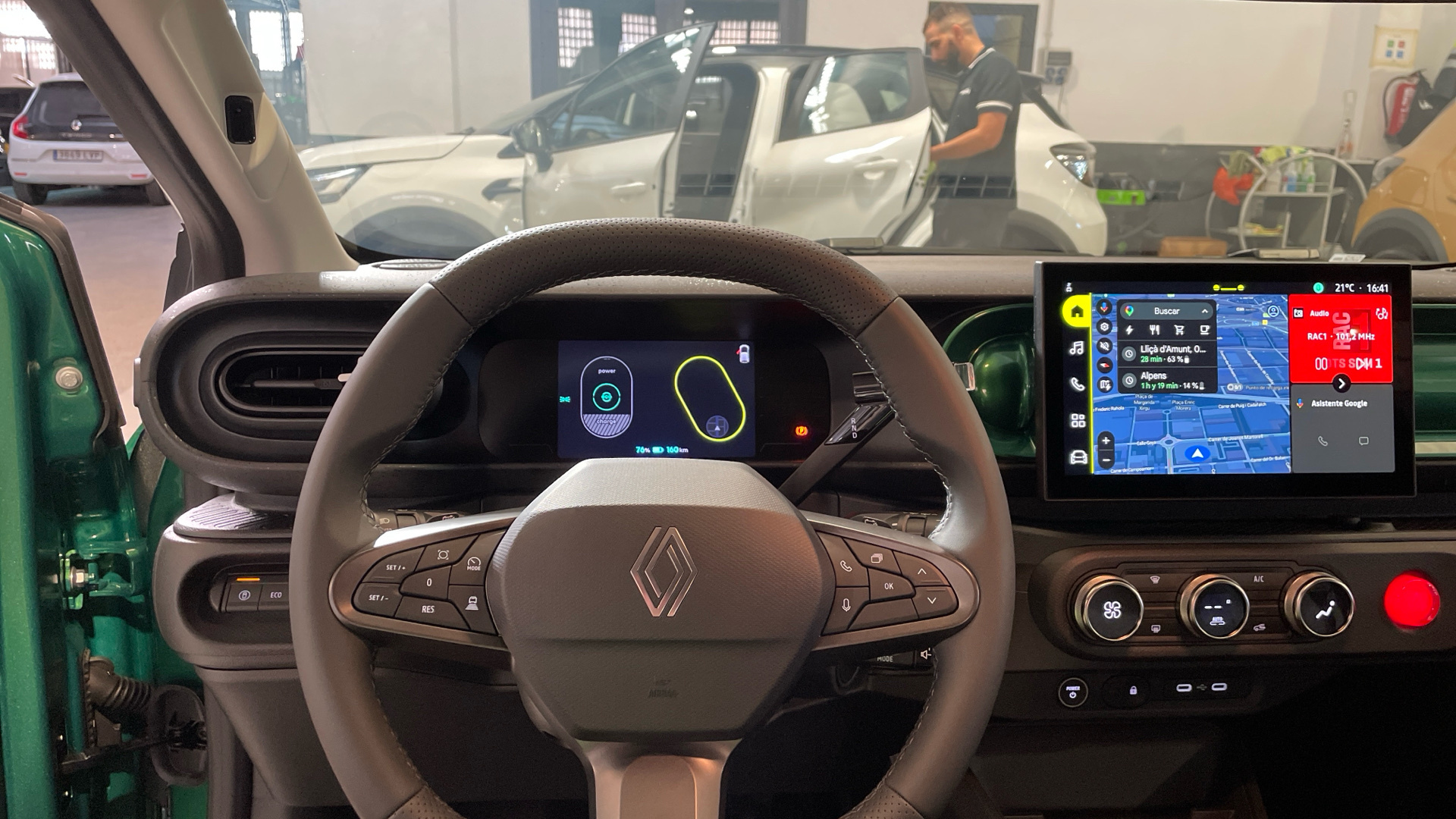 Renault Twingo E-Tech autonomía urbana en Barcelona