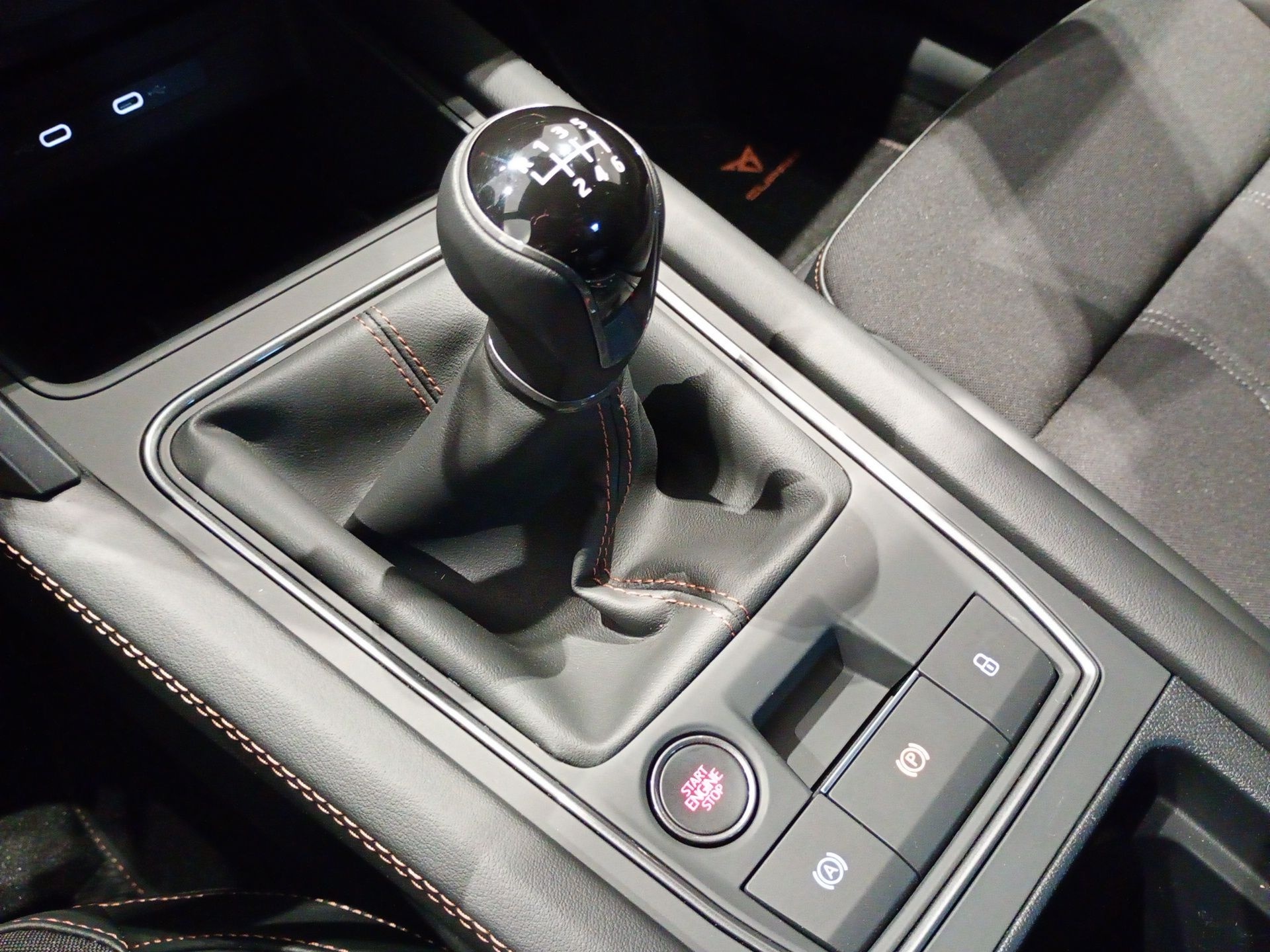 CUPRA León 1.5 TSI e-Hybrid en Madrid