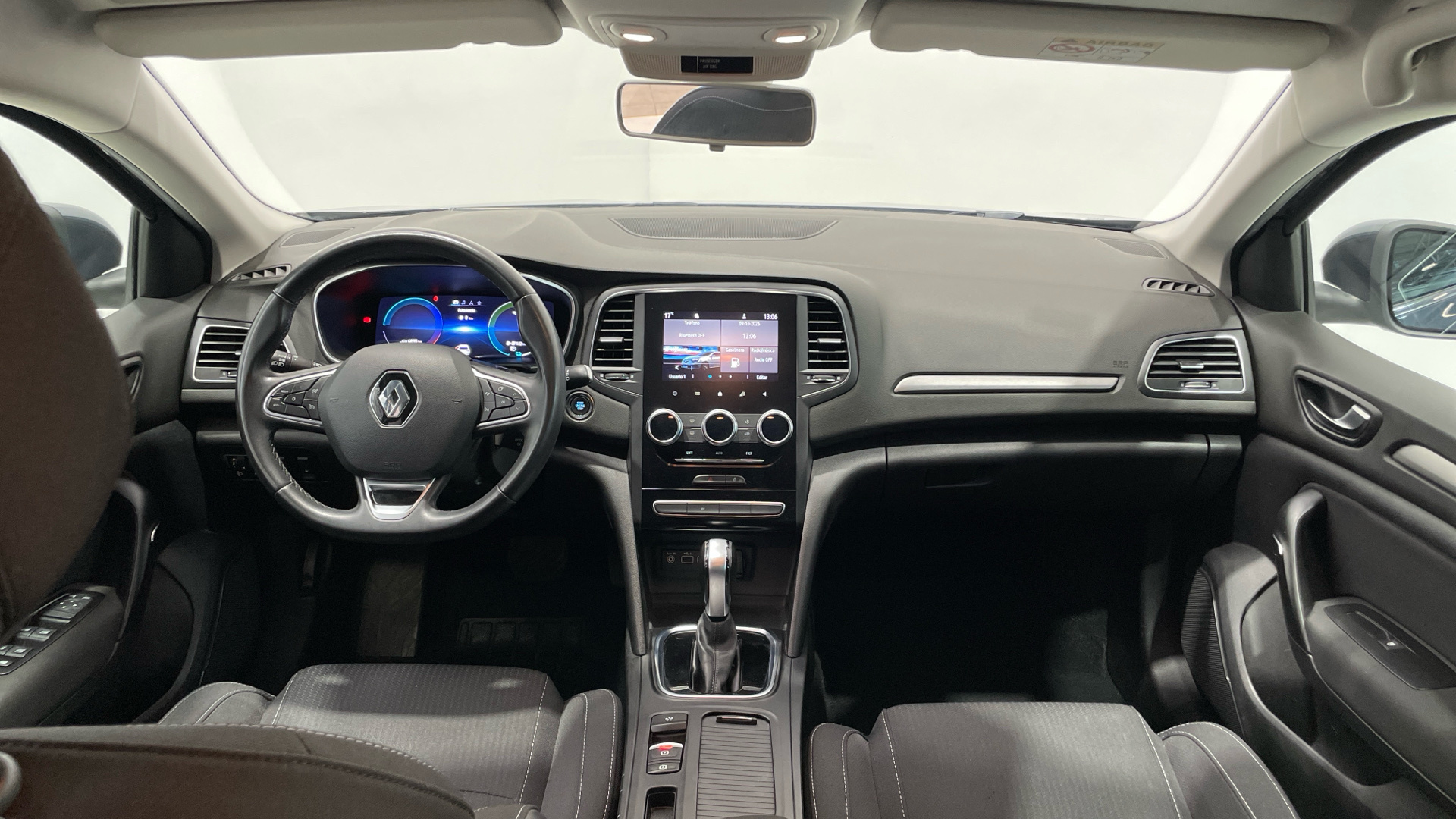 Renault Megane E-Tech Híbrido en Barcelona