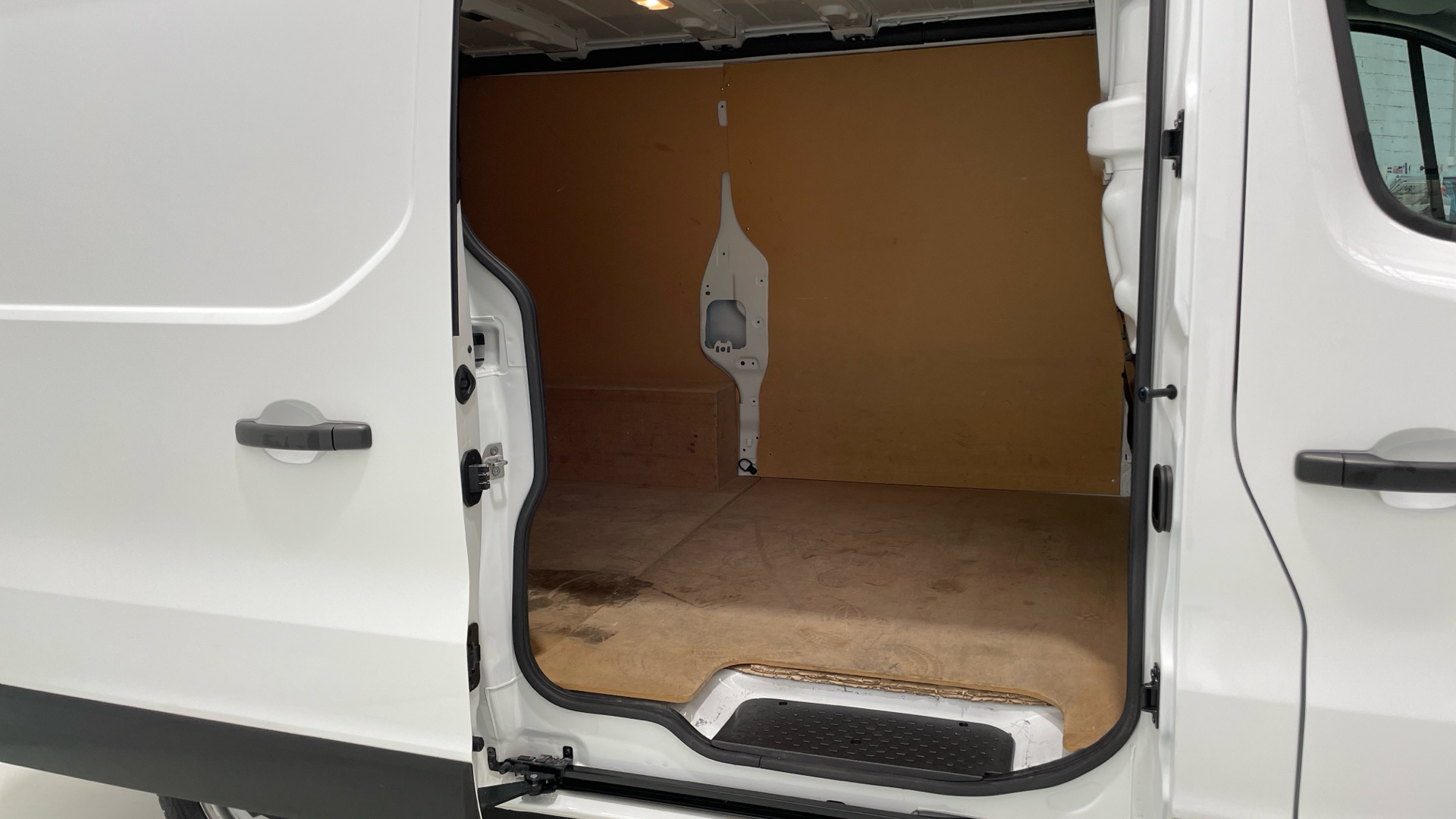 Renault Trafic Furgon dCi 130 en Barcelona