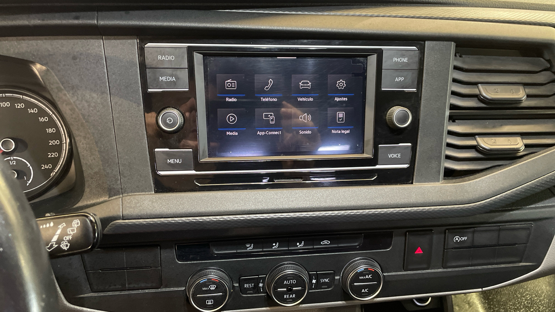 Volkswagen Caravelle 2.0 TDI en Barcelona