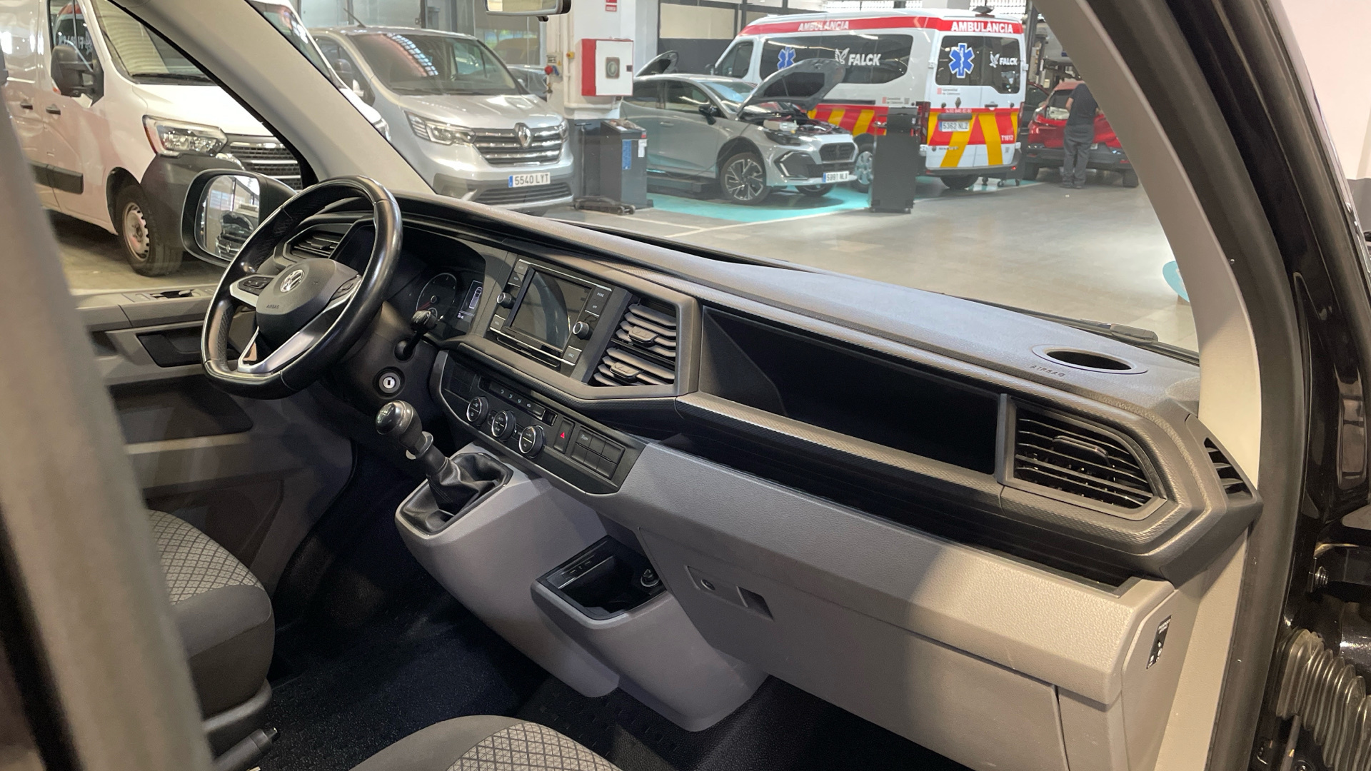 Volkswagen Caravelle 2.0 TDI en Barcelona