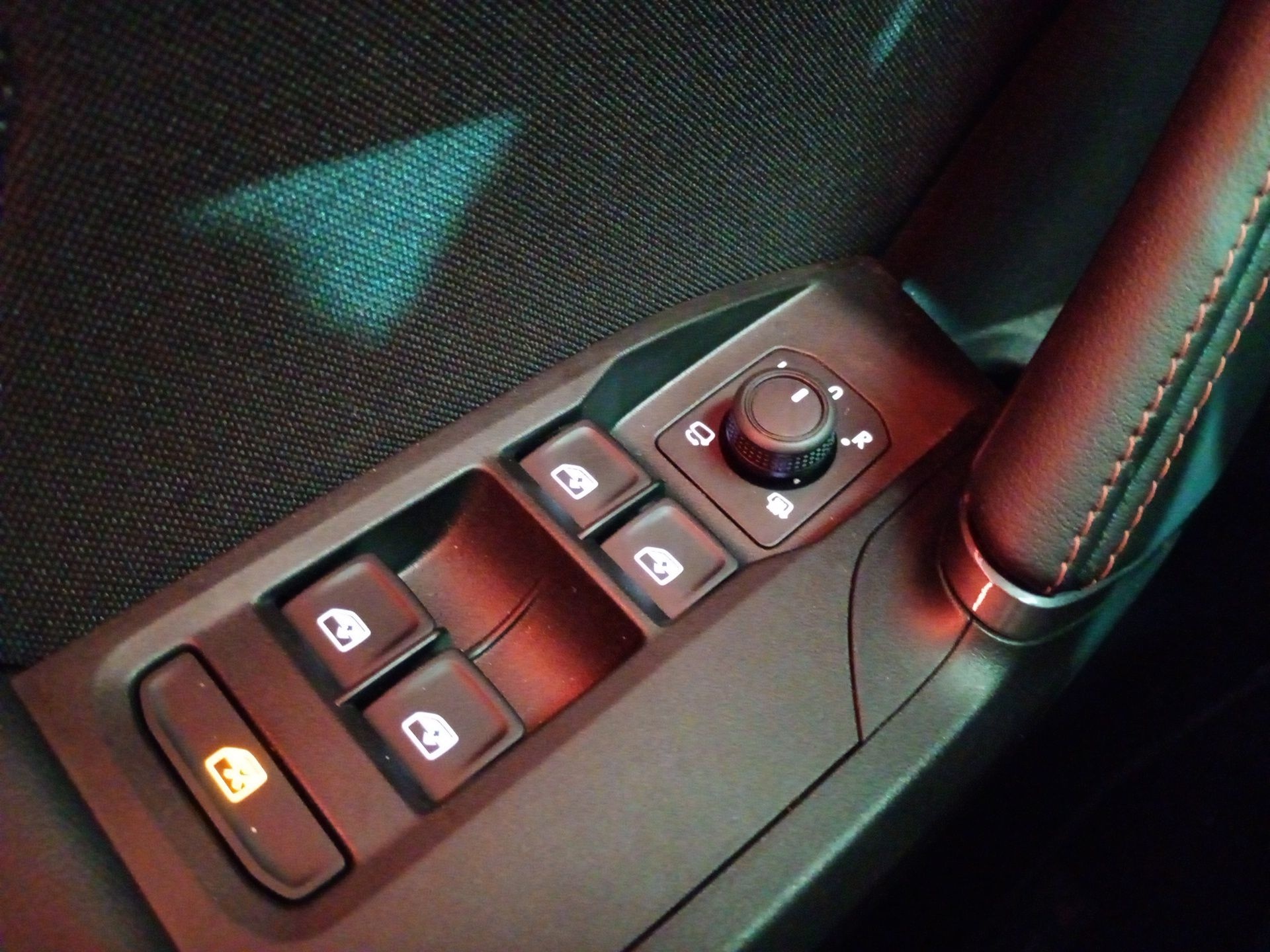 CUPRA Leon Sportstourer 1.5 TSI e-Hybrid en Madrid