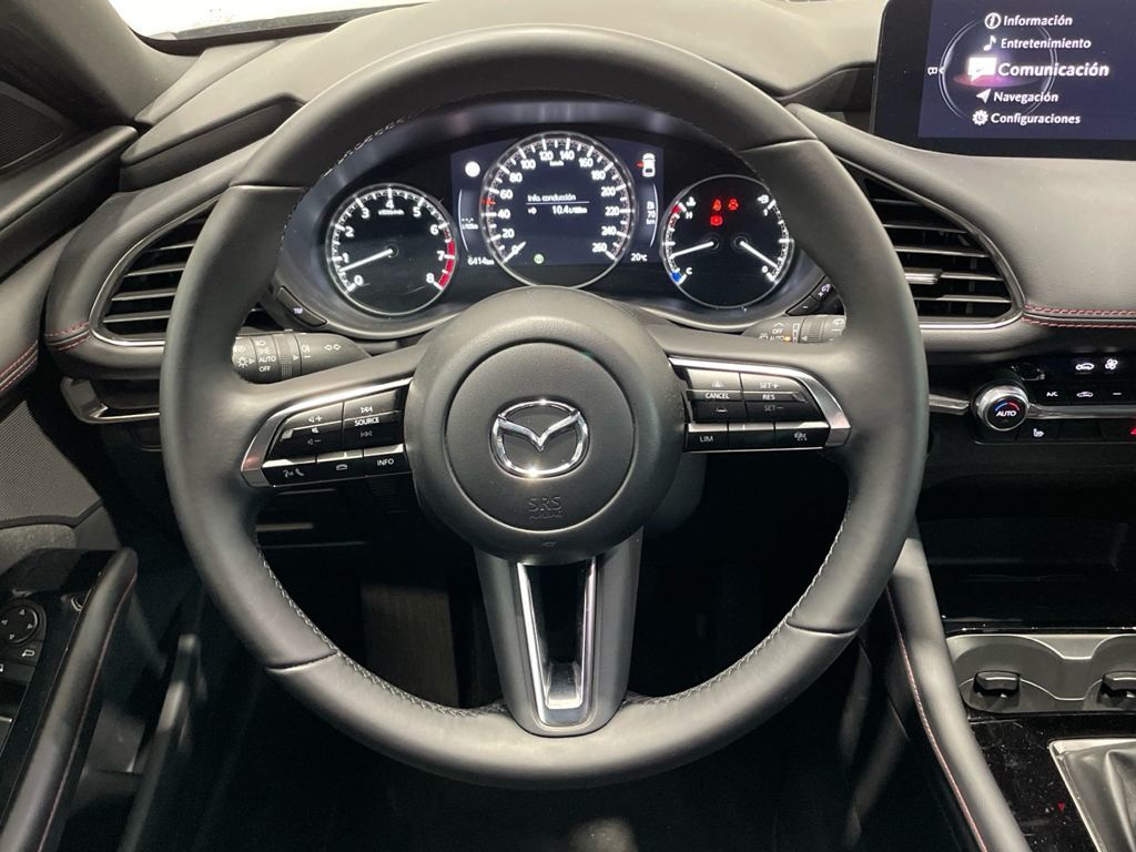 Mazda Mazda 3 2.5L E-SKY G MHEV en Barcelona