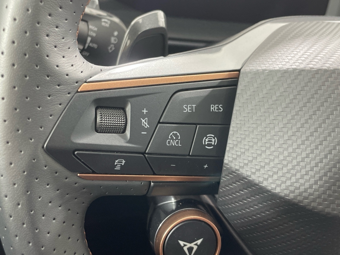 CUPRA Terramar 1.5 TSI e-Hybrid en Barcelona