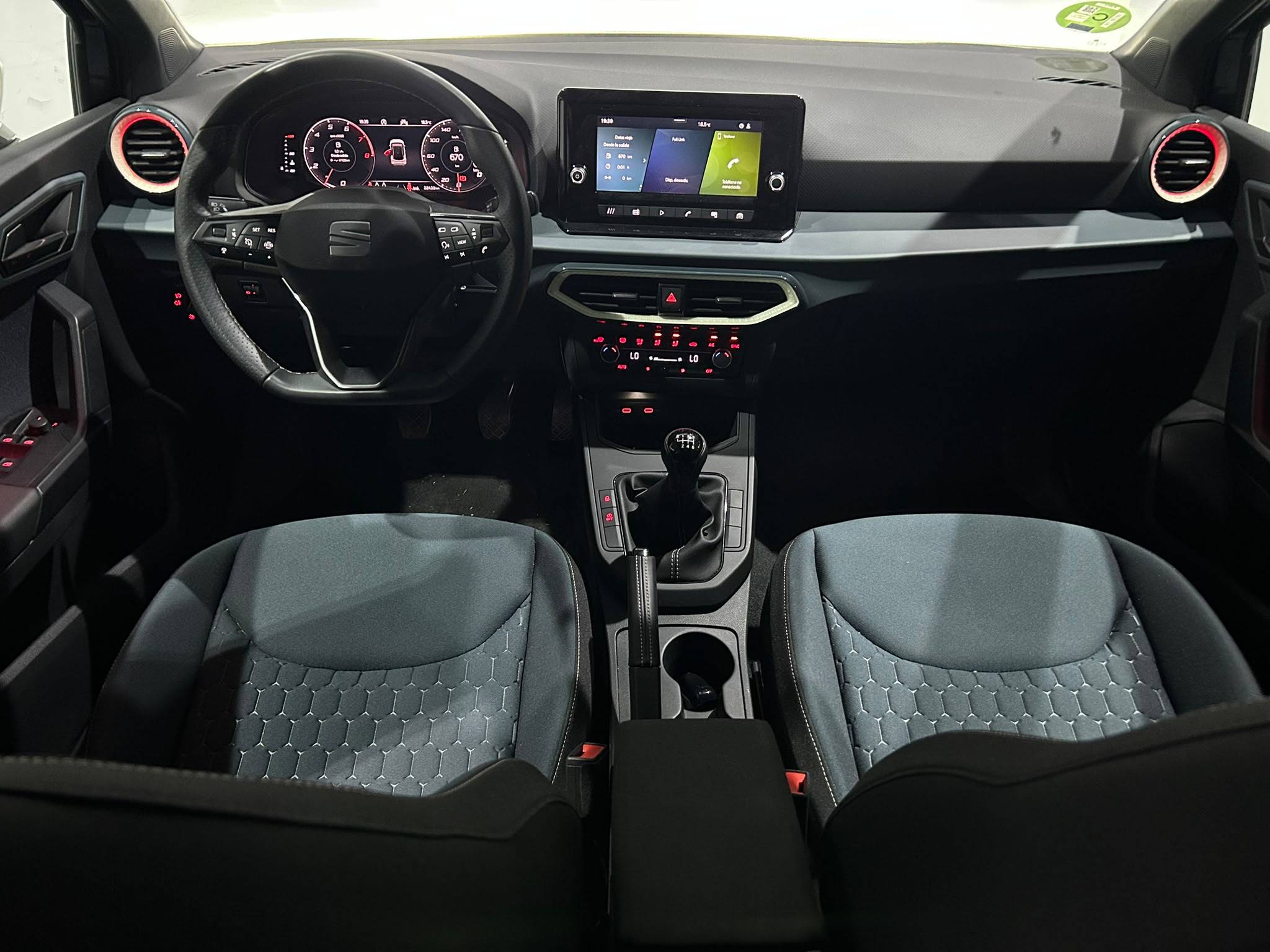 SEAT Arona — foto 4