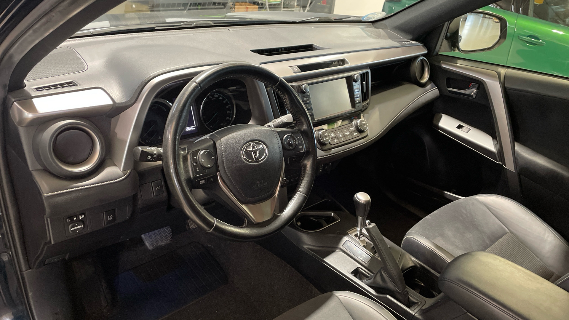 Toyota Rav4 2.5l hybrid en Barcelona