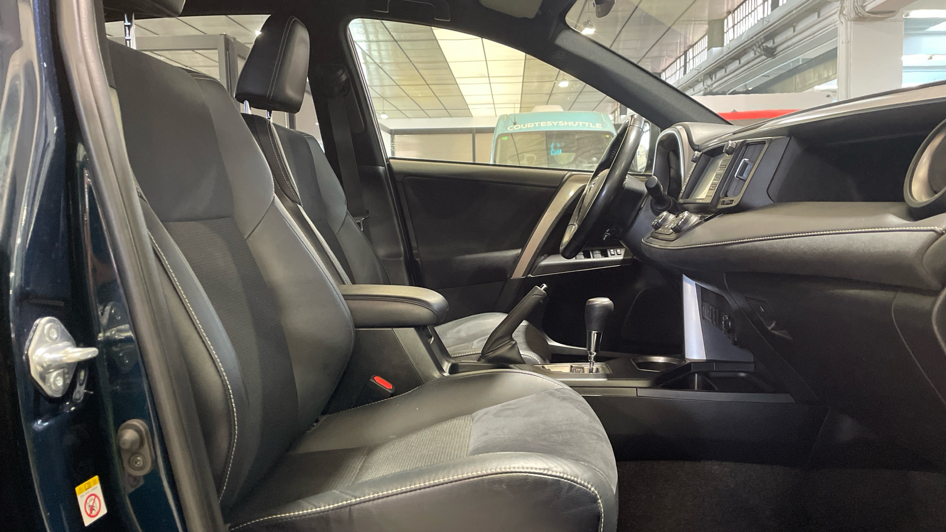 Toyota Rav4 2.5l hybrid en Barcelona