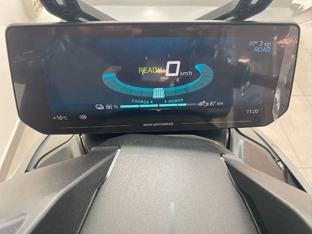 Foto 6 BMW Motorrad CE 04 