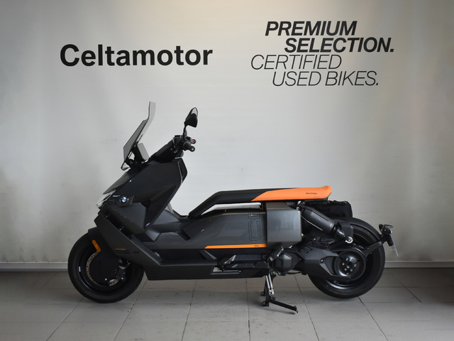 Foto 1 BMW Motorrad CE 04 