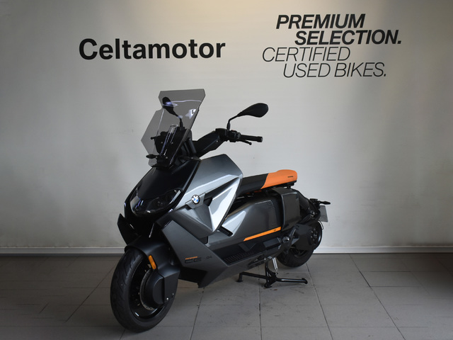 Foto 2 BMW Motorrad CE 04 