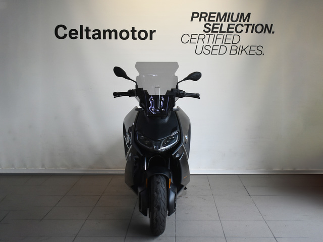 Foto 3 BMW Motorrad CE 04 