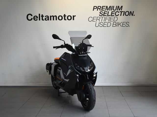 Foto 4 BMW Motorrad CE 04 