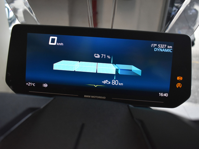 Foto 6 BMW Motorrad CE 04 